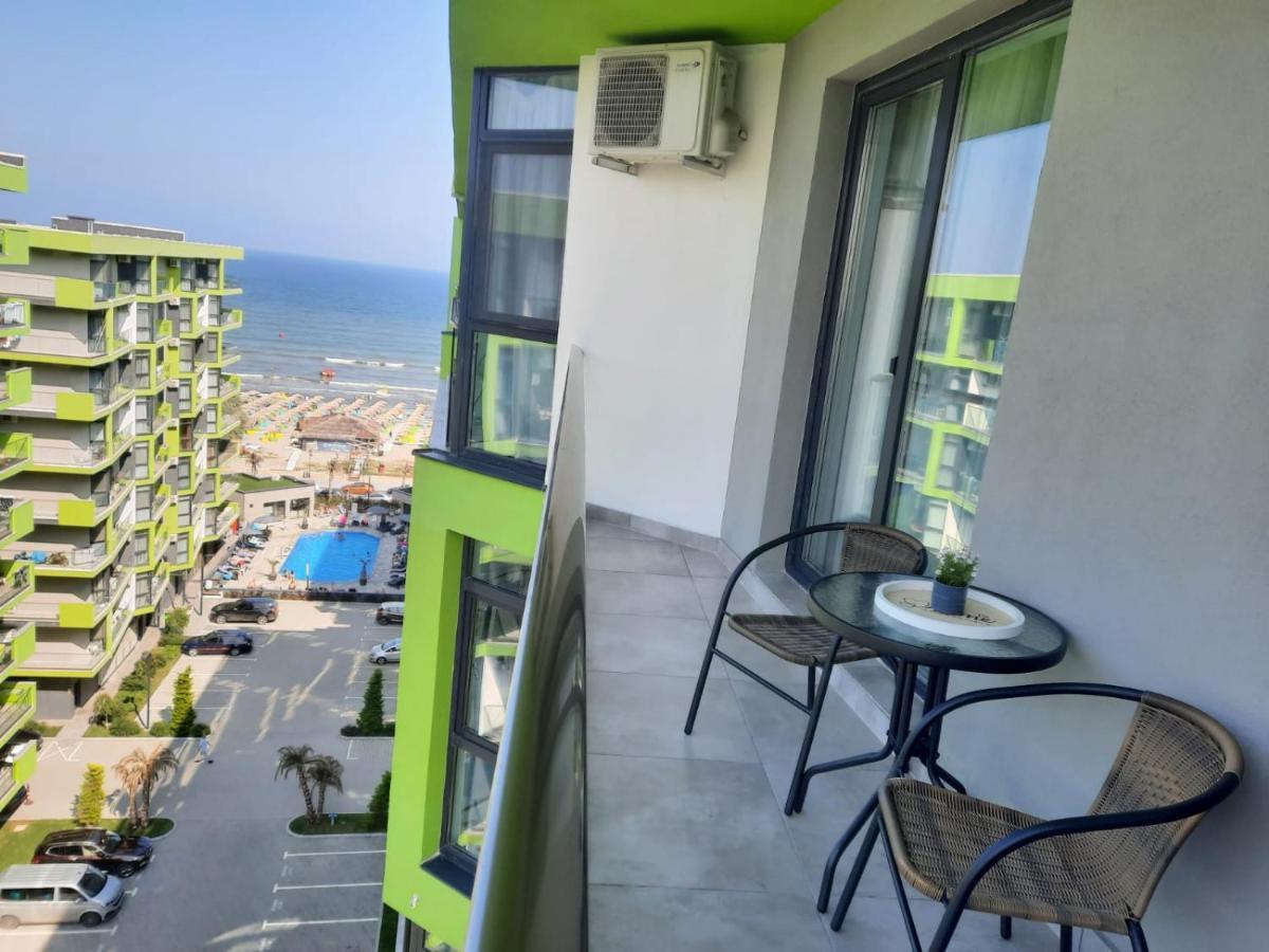 Apartament Rebeca Lux by Alezzi Beach Resort Năvodari Esterno foto
