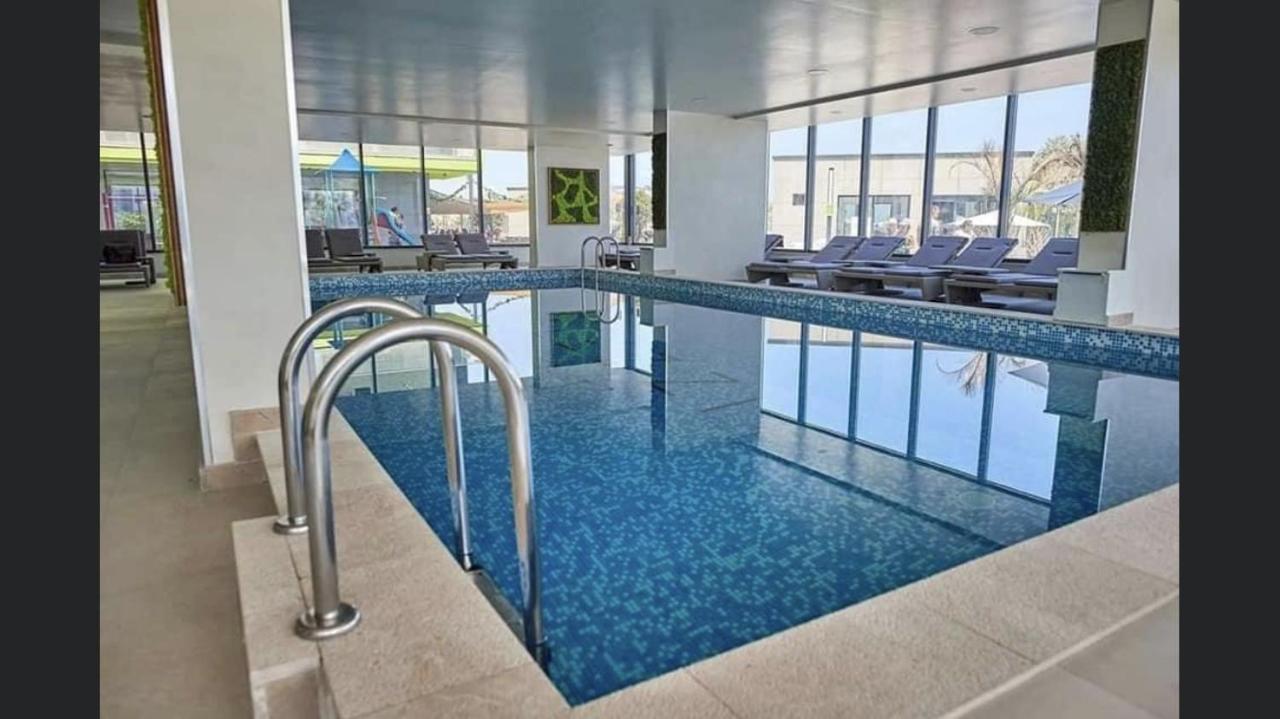 Apartament Rebeca Lux by Alezzi Beach Resort Năvodari Esterno foto